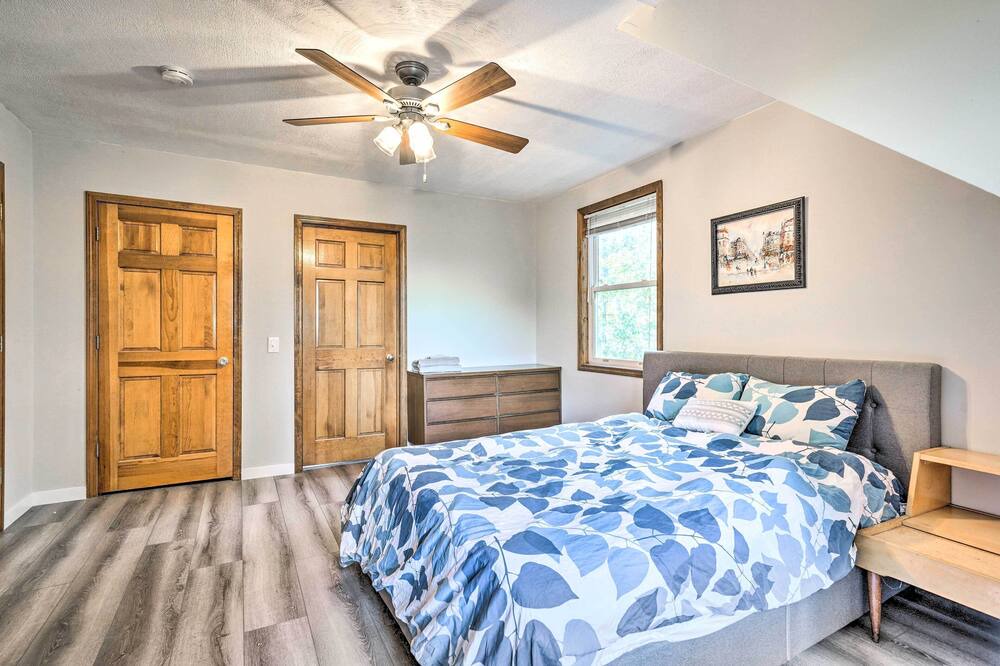 Photo of Others in Howard