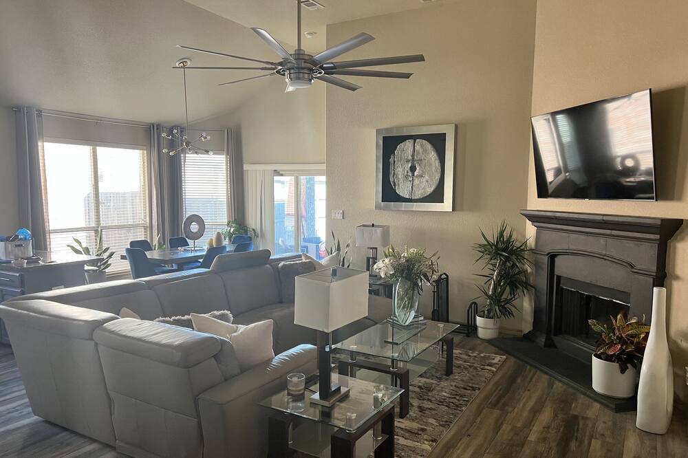 Photo of Bedroom in Justin
