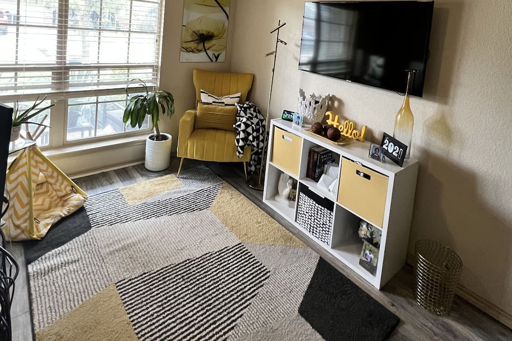 Photo of Livingroom in Justin