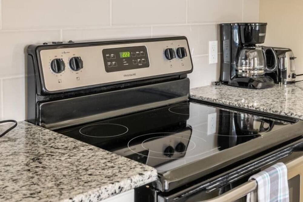 Photo of Kitchen in Stoney Creek