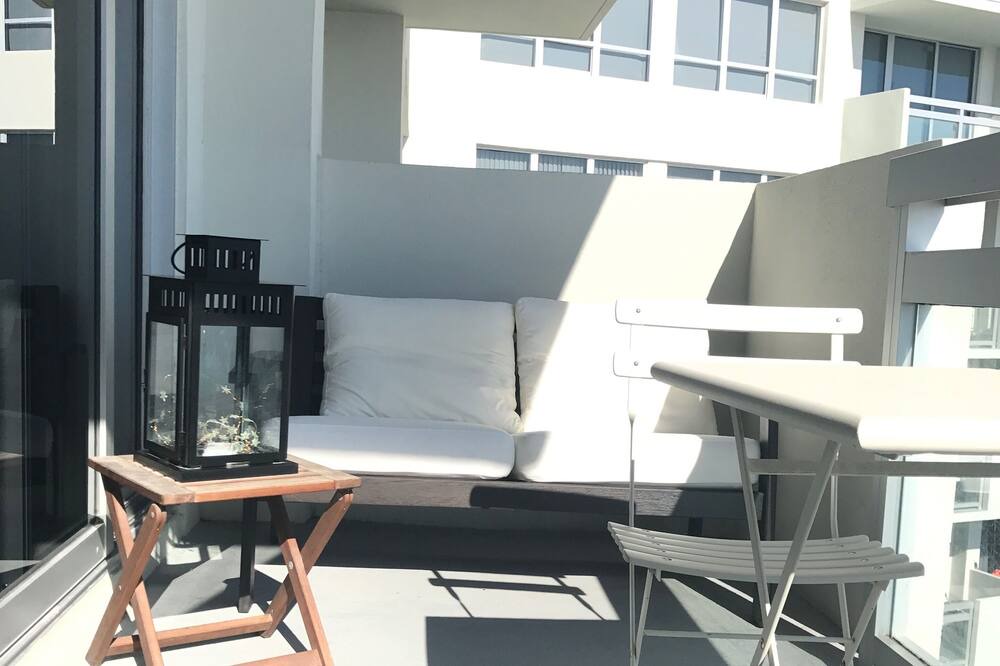 Photo of Patio Balcony in West Avenue