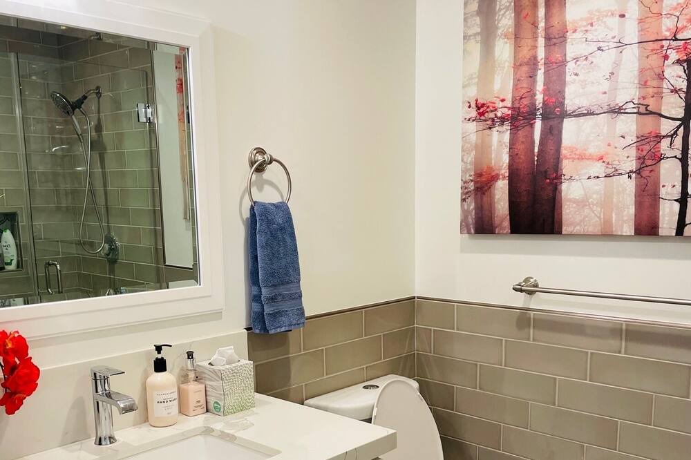 Photo of Bathroom in North Arroyo