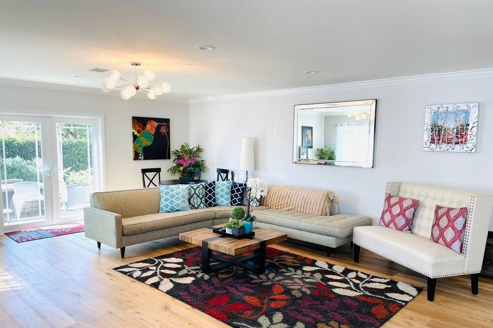 Photo of Livingroom in North Arroyo