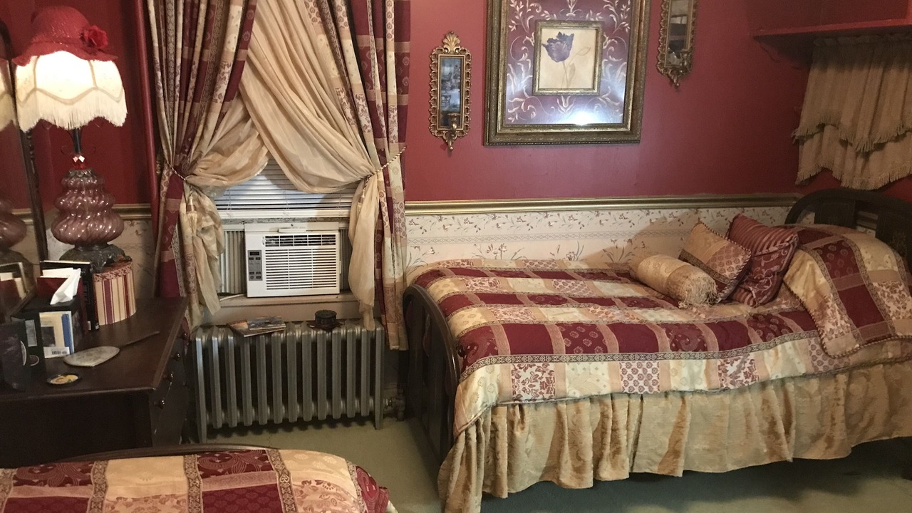 Photo of Bedroom in Red Boiling Springs