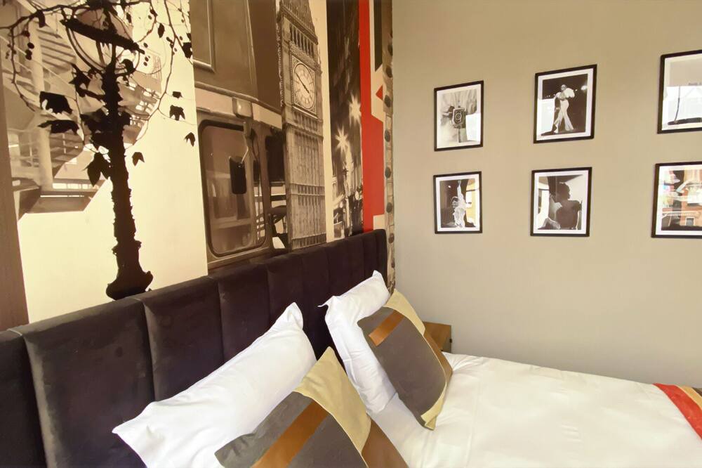 Photo of Bedroom in Lieu-Saint-Amand