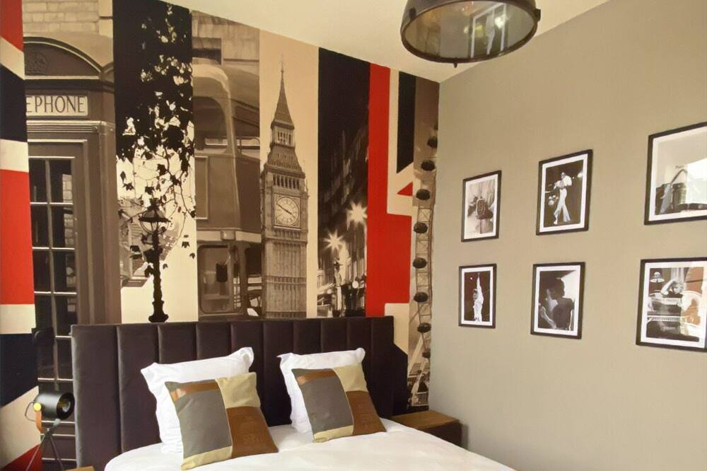 Photo of Bedroom in Lieu-Saint-Amand