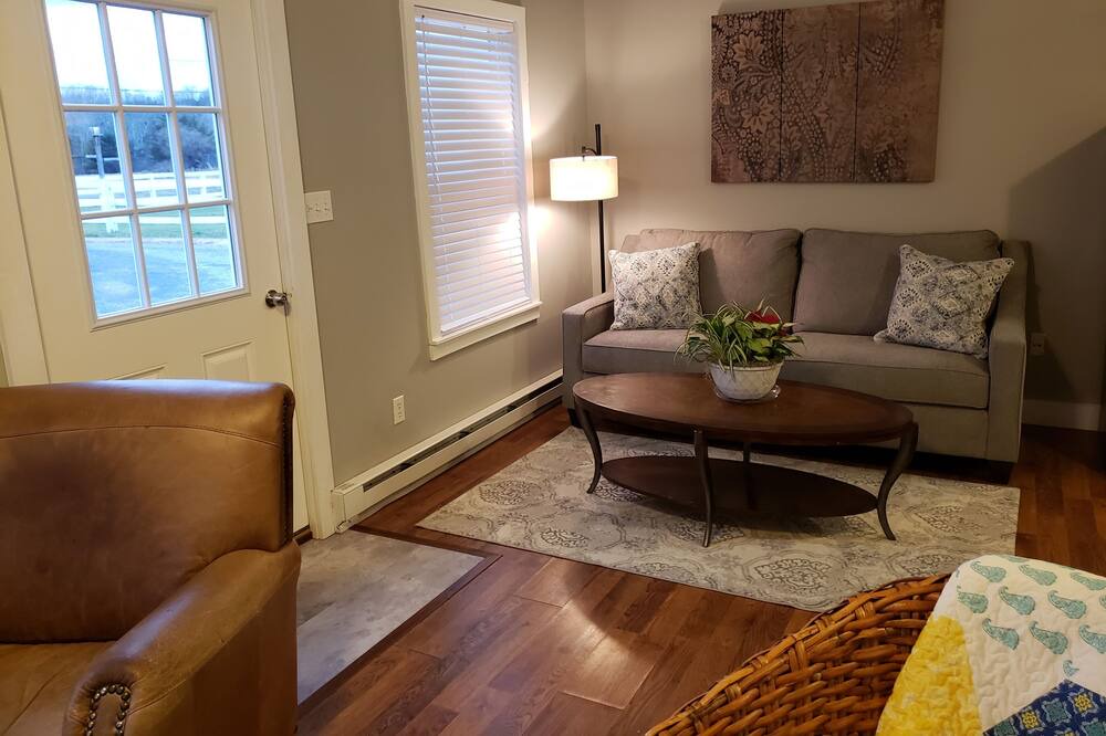 Photo of Livingroom in Germantown