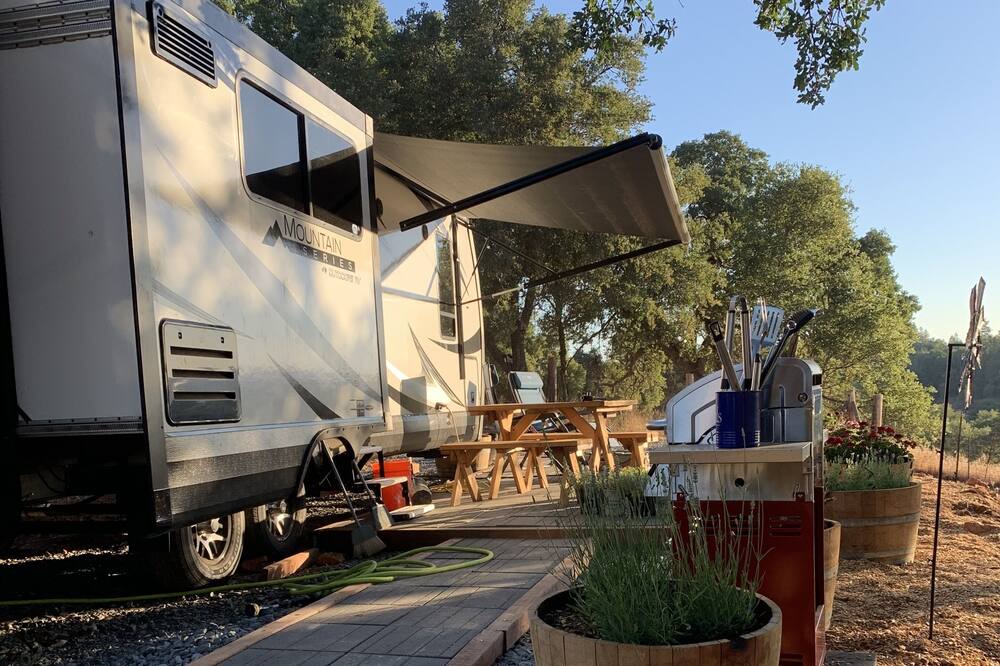 Photo of Outdoor in Pilot Hill