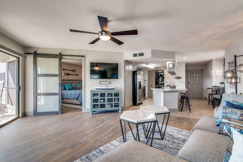 Photo of Livingroom in Heath