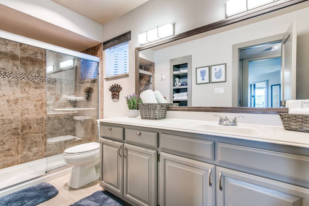 Photo of Bathroom in Heath