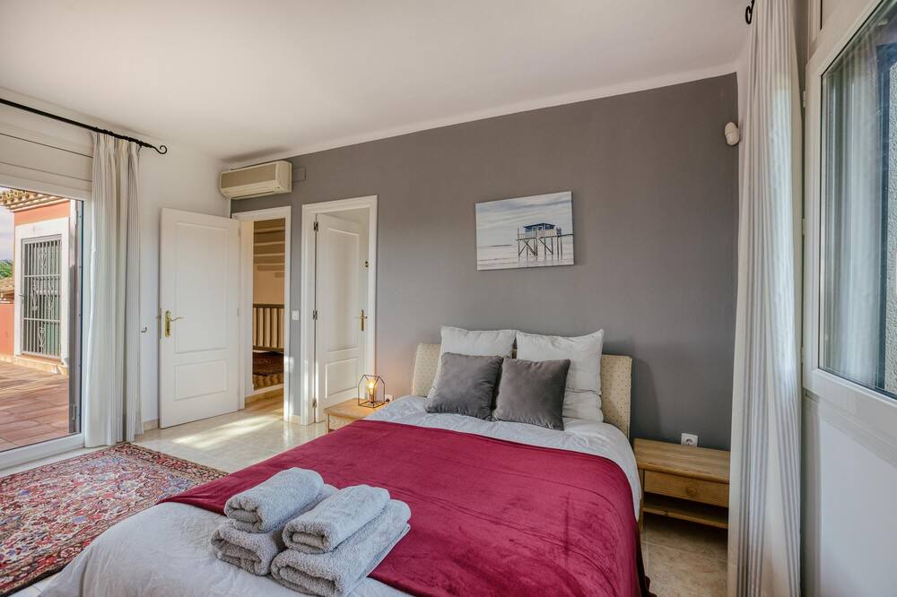 Photo of Bedroom in Perelada