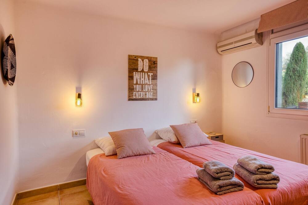 Photo of Bedroom in Perelada
