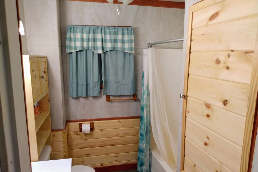 Photo of Bathroom in Caribou