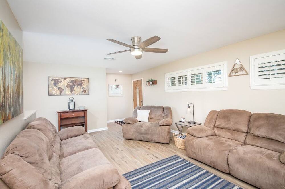 Photo of Livingroom in Wichita Falls