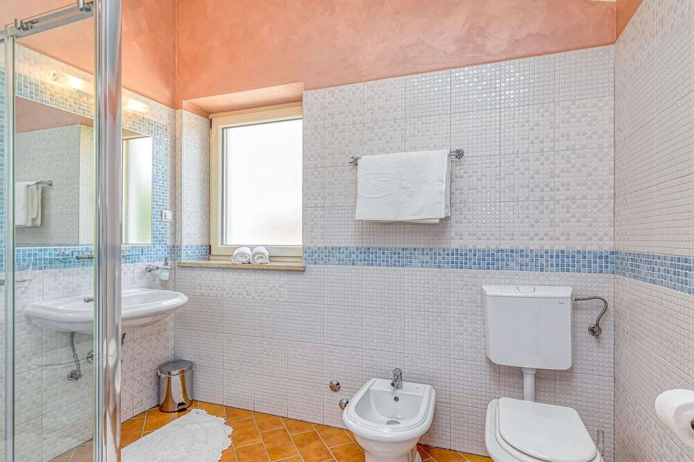 Photo of Bathroom in Sumber