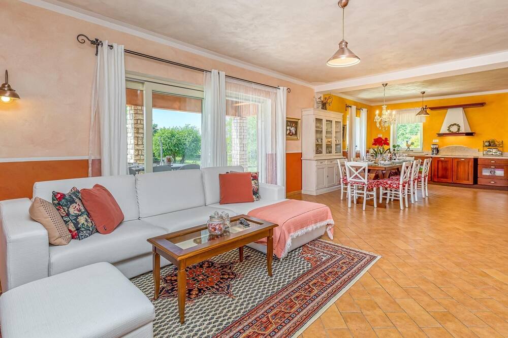 Photo of Livingroom in Sumber