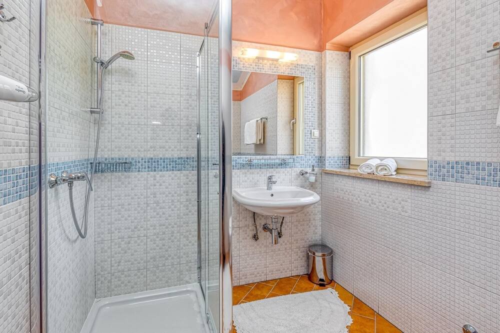 Photo of Bathroom in Sumber