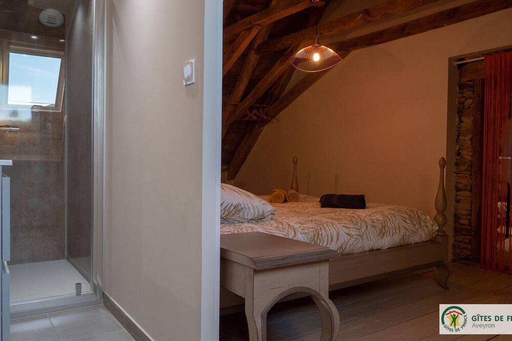 Photo of Bedroom in Durenque