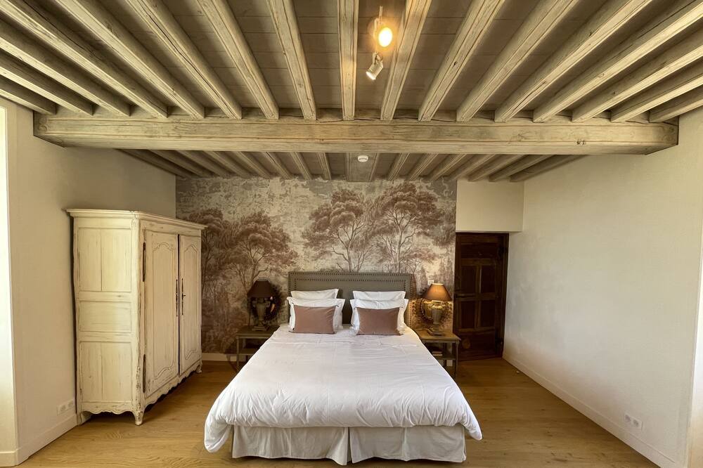 Photo of Bedroom in Vieux-Mareuil