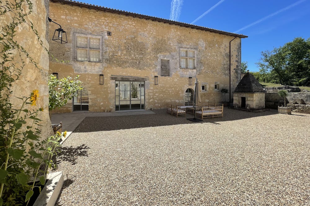 Photo of Outdoor in Vieux-Mareuil