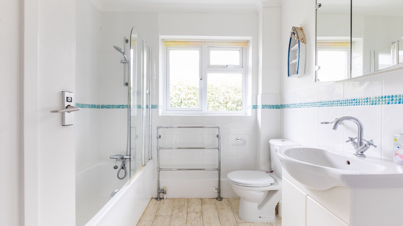 Photo of Bathroom in Trebetherick