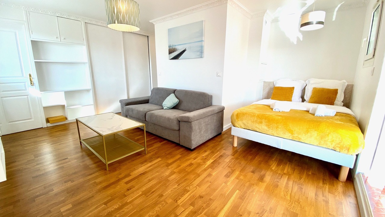 Photo of Others in Bernieres-sur-Mer