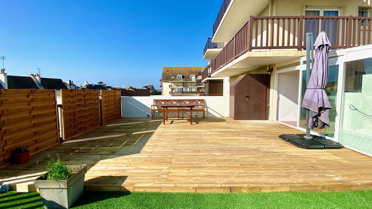 Photo of Outdoor in Bernieres-sur-Mer