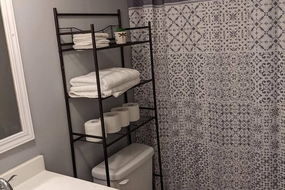 Photo of Bathroom in Bethelridge