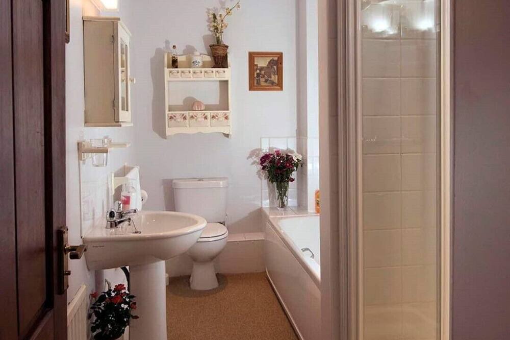 Photo of Bathroom in Trethurgy