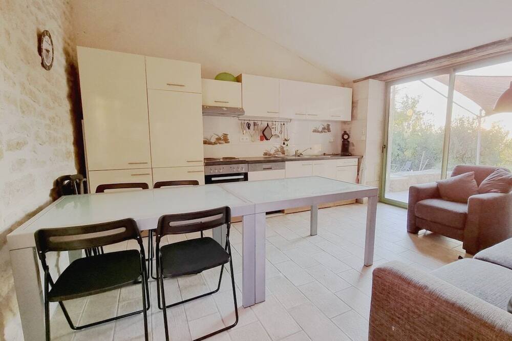 Photo of Livingroom in Saint-Jean-de-Maruejols-et-Avejan