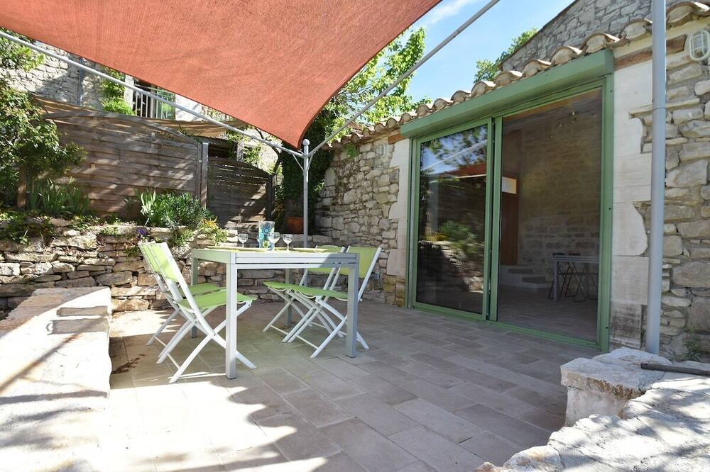 Photo of Outdoor in Saint-Jean-de-Maruejols-et-Avejan
