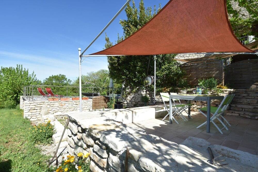 Photo of Outdoor in Saint-Jean-de-Maruejols-et-Avejan