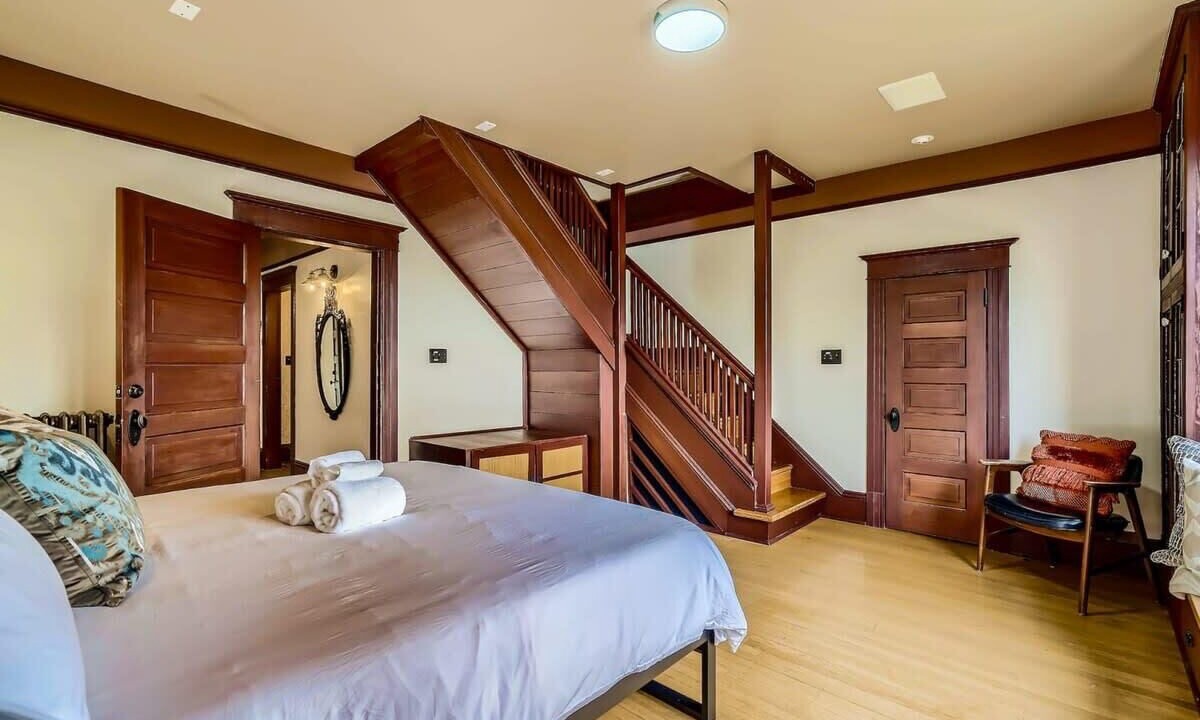 Photo of Others in Broadway