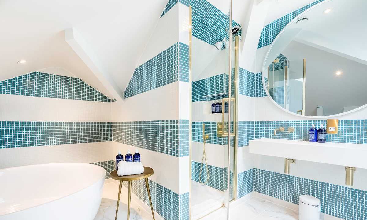 Photo of Bathroom in West Cliff