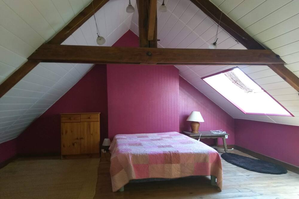 Photo of Bedroom in Bussiere-Dunoise