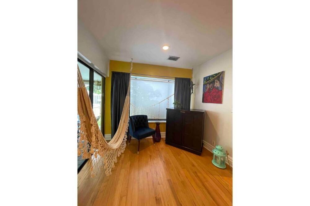 Photo of Bedroom in Tamarac