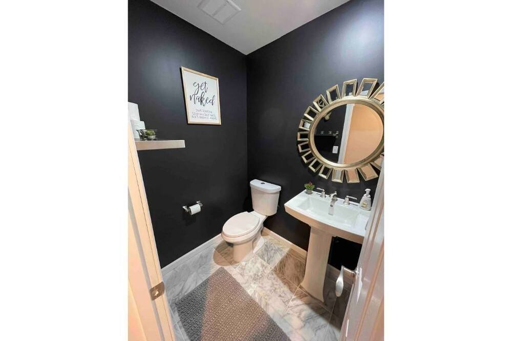 Photo of Bathroom in Tamarac