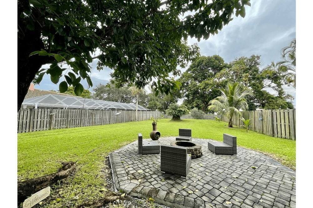 Photo of Outdoor in Tamarac