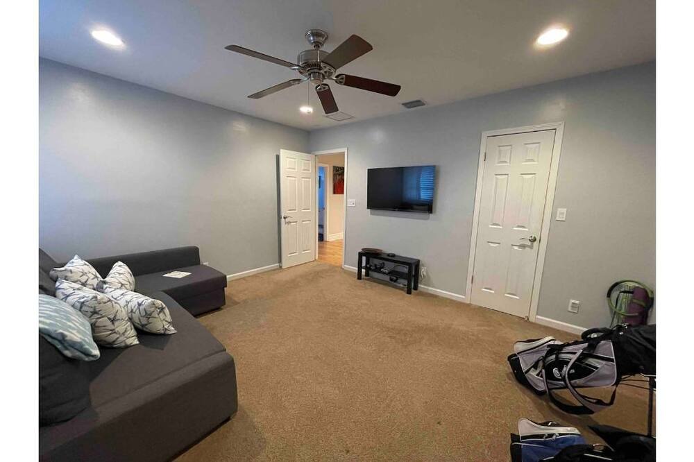 Photo of Bedroom in Tamarac