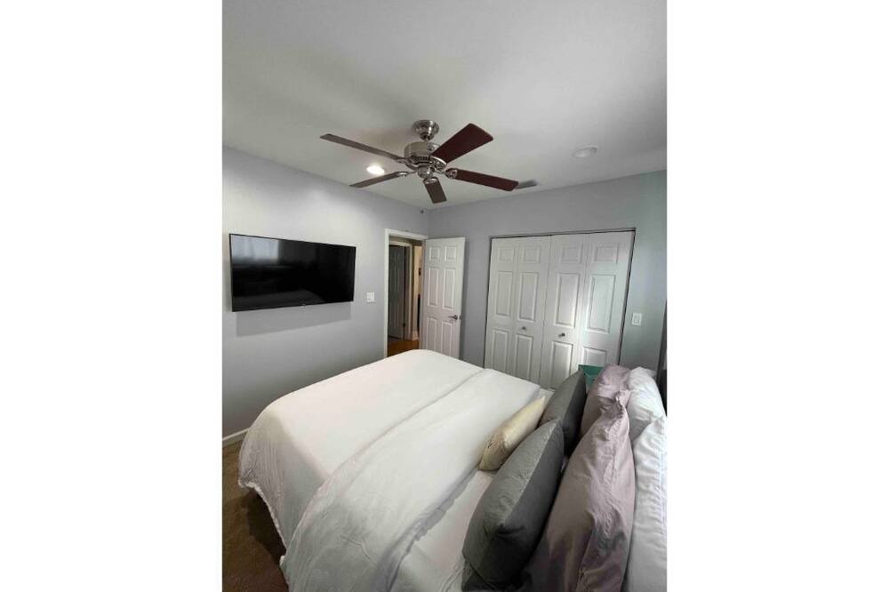 Photo of Bedroom in Tamarac