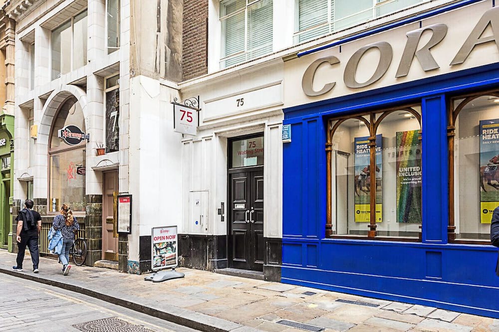 Photo of Outdoor in Bread Street