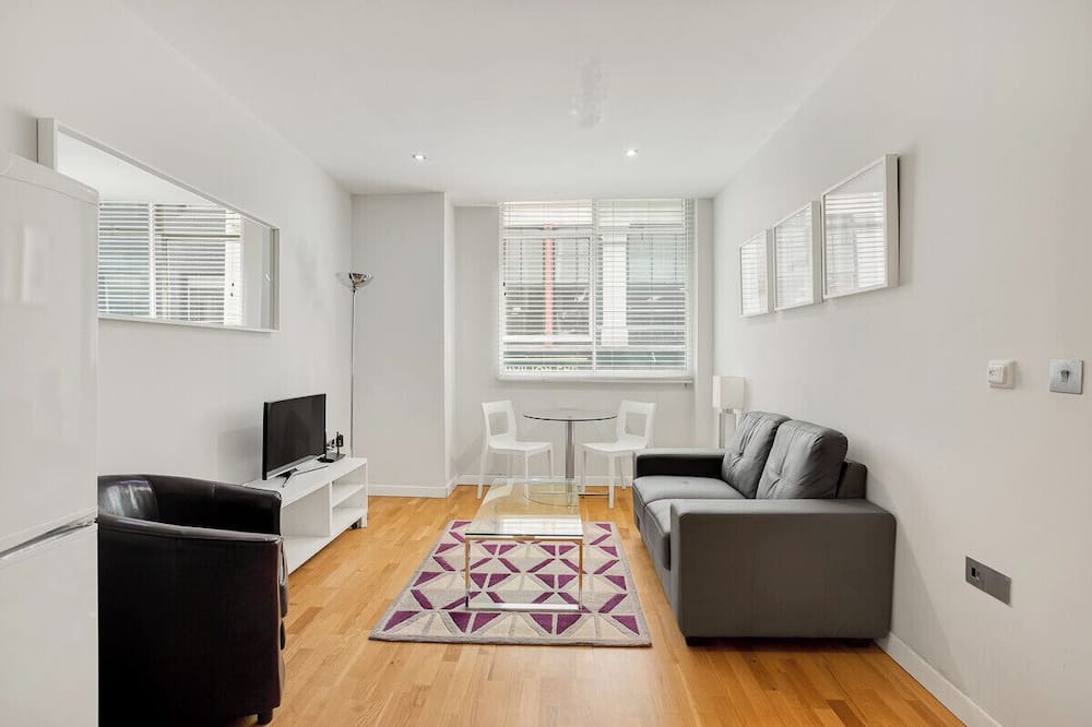 Photo of Livingroom in Bread Street