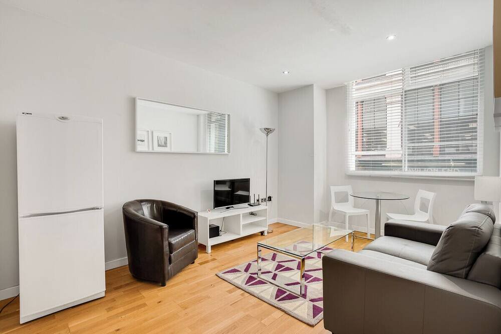 Photo of Livingroom in Bread Street