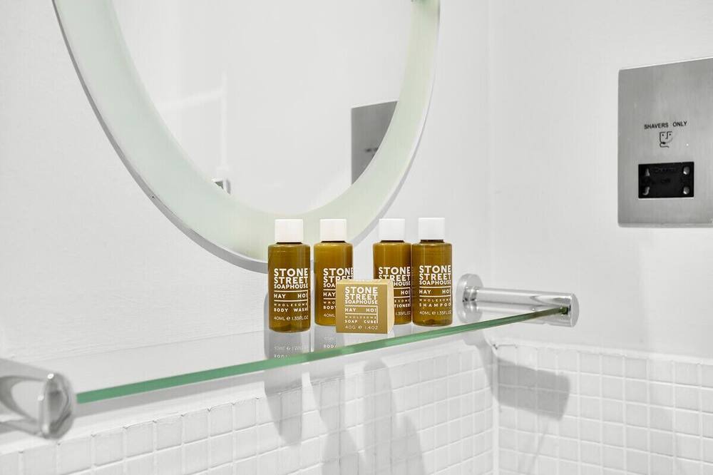 Photo of Bathroom in Coleman Street