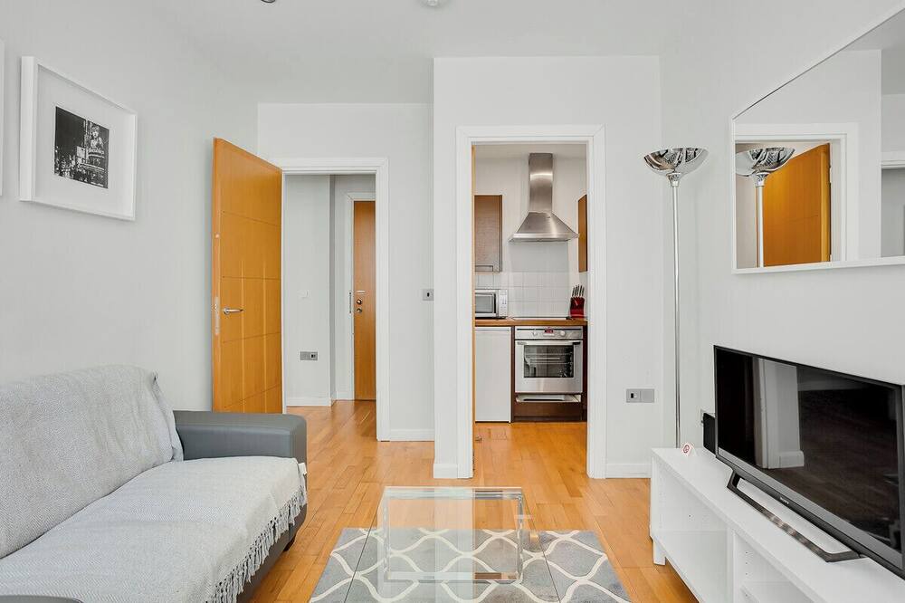 Photo of Livingroom in Coleman Street