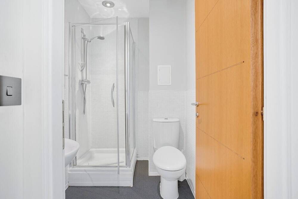 Photo of Bathroom in Coleman Street
