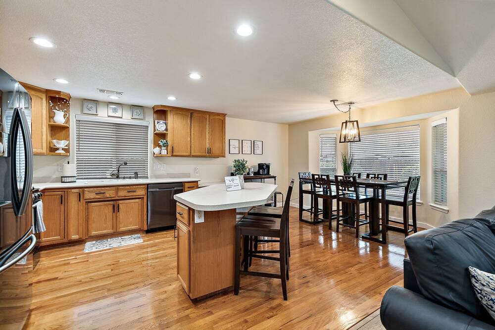 Photo of Others in Central Point