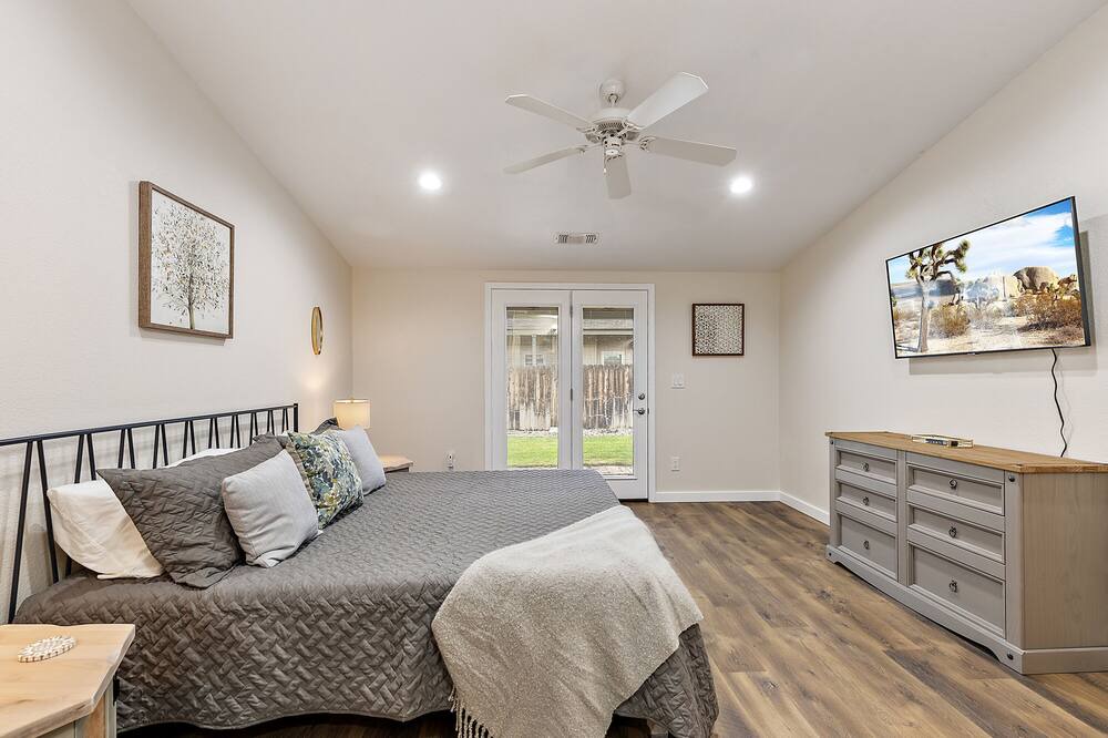 Photo of Bedroom in Central Point