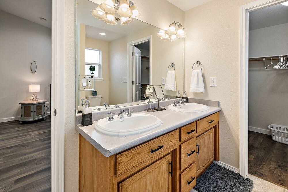 Photo of Bathroom in Central Point