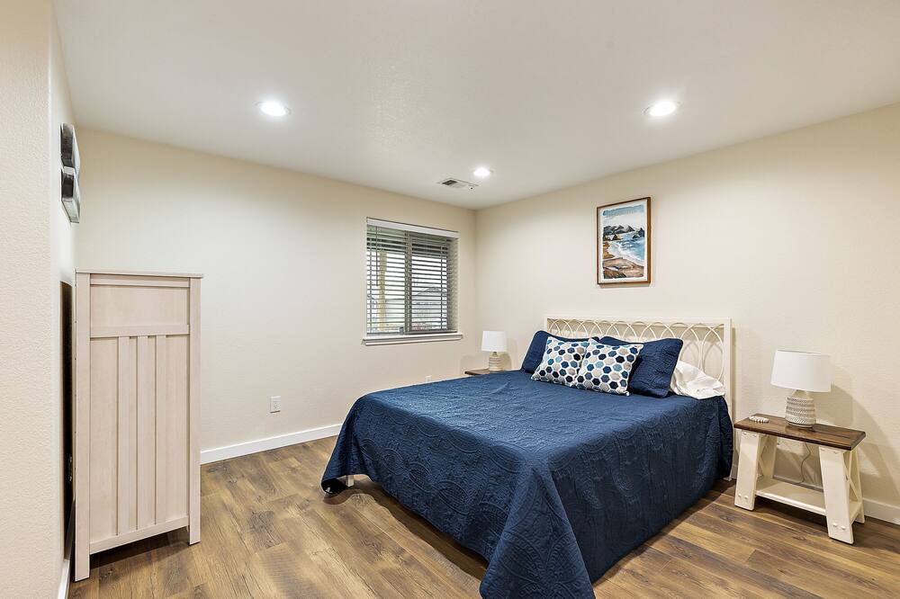 Photo of Bedroom in Central Point